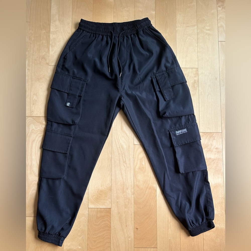 Black Relaxed Fit Cargo Pants with Elastic Waistband